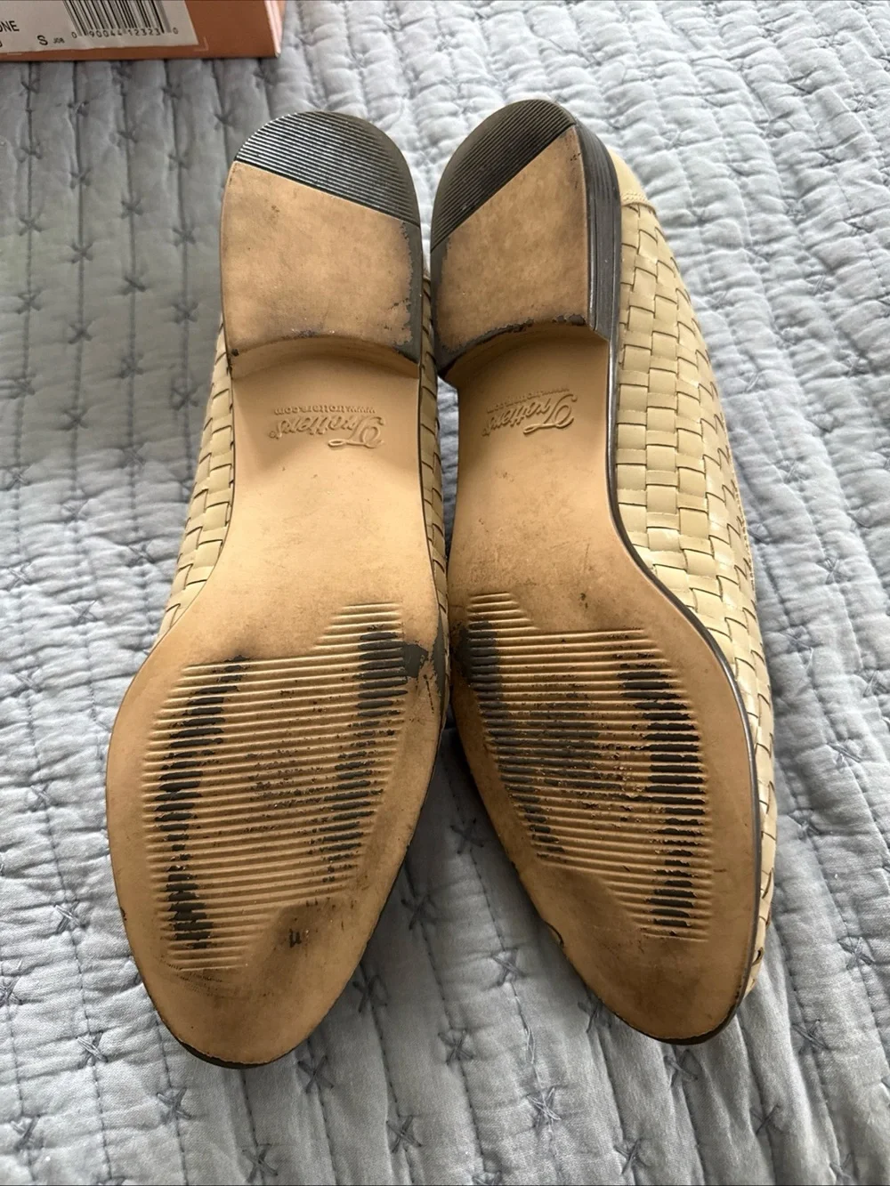 Trotters Women’s Woven Slip-On Flats in Bone 9 Slim